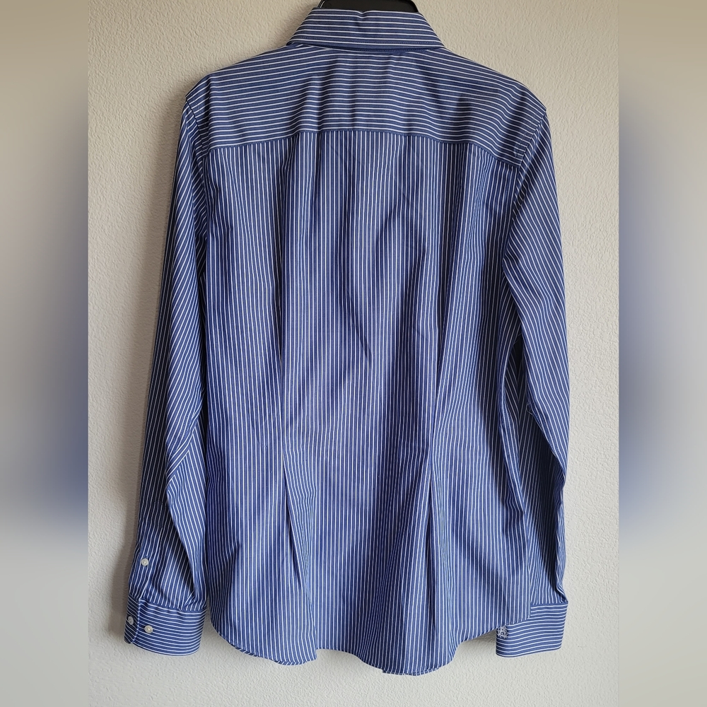 Polo - Picture 3 of 3